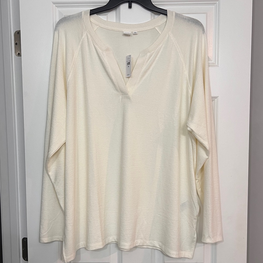 Women’s Gap ivory/off white light sweater XXL NWT